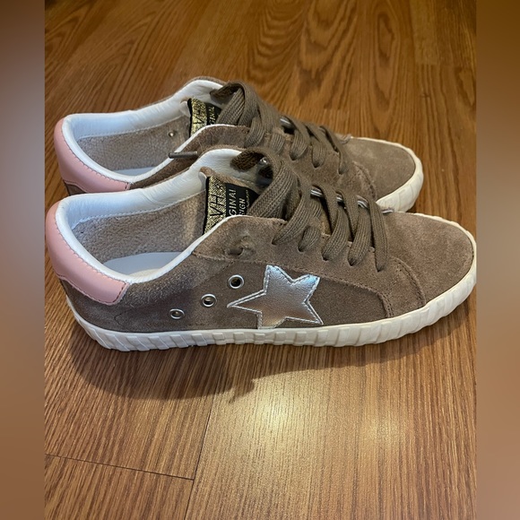 Like New Brown & Pink Vintage Havana Women’s Sneakers Size 7 - Picture 2 of 4